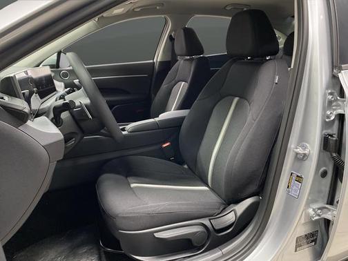 2026 Hyundai SONATA Hybrid Base