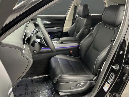 2024 Genesis GV70 2.5T AWD