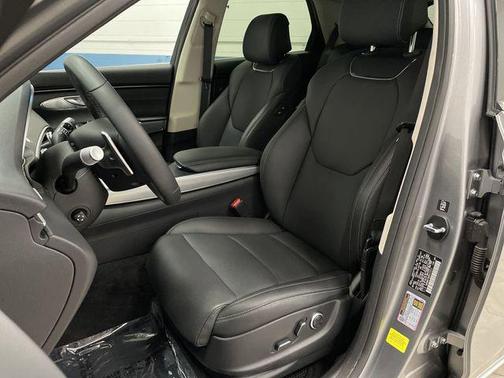 2023 Genesis GV70 2.5T AWD