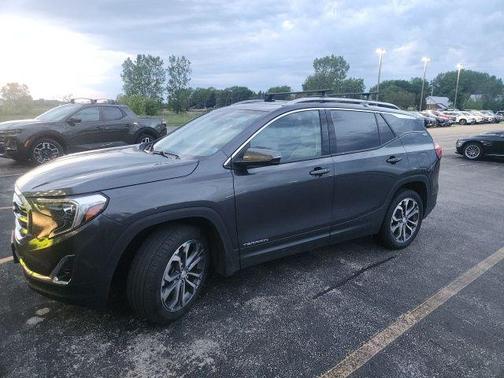 Graphite Gray Metallic 2020 GMC Terrain SLT