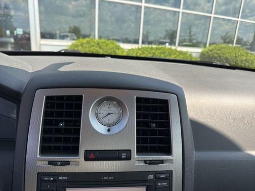 2006 Chrysler 300 SRT8