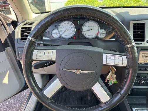 2006 Chrysler 300 SRT8