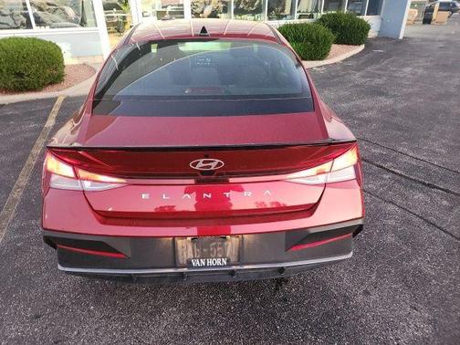 2025 Hyundai ELANTRA Sport
