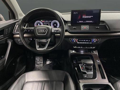 2023 Audi Q5 45 S line Premium Plus