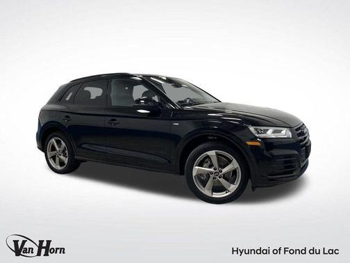 2020 Audi Q5 45 Titanium Premium