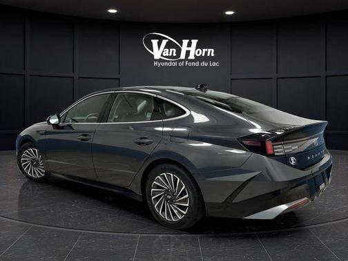 2024 Hyundai SONATA Hybrid Limited