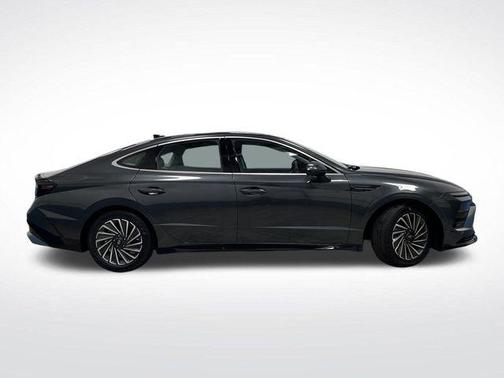 2024 Hyundai SONATA Hybrid Limited