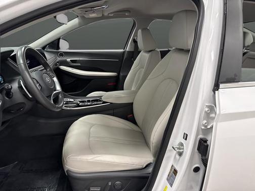 2022 Hyundai SONATA Hybrid Limited