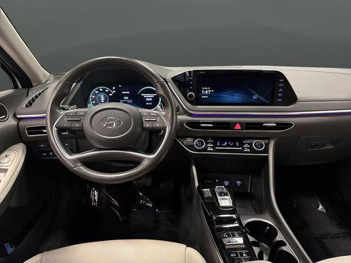 2022 Hyundai SONATA Hybrid Limited