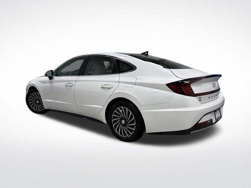 2022 Hyundai SONATA Hybrid Limited