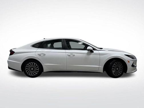2022 Hyundai SONATA Hybrid Limited