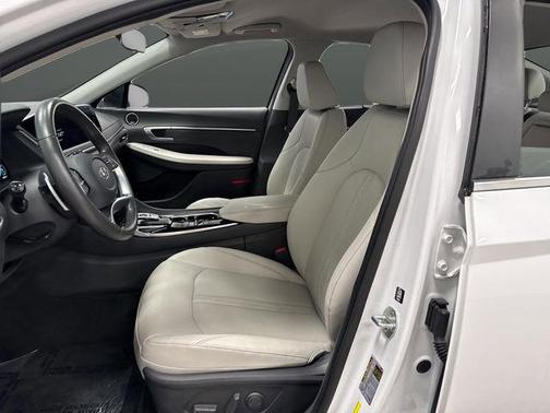 2022 Hyundai SONATA Hybrid Limited