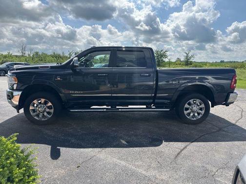 2022 RAM 2500 Limited Crew Cab 4x4 6'4' Box