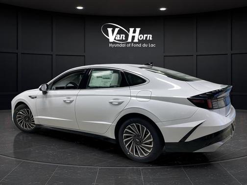 2025 Hyundai SONATA Hybrid SE