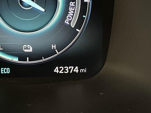 2022 Hyundai SANTA FE HEV SEL Premium