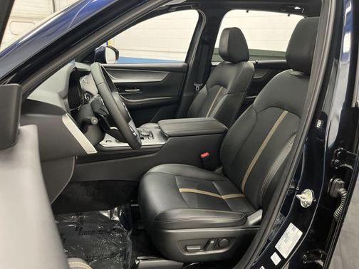 2024 Mazda CX-90 PHEV Premium Plus