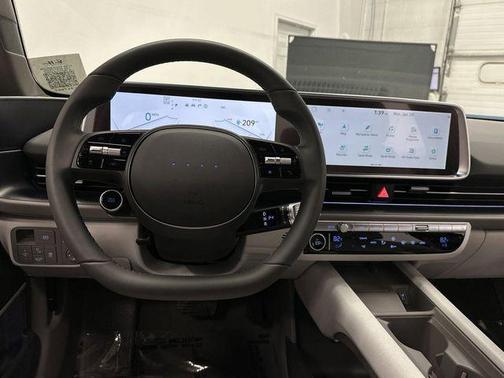 2025 Hyundai IONIQ 6 SEL