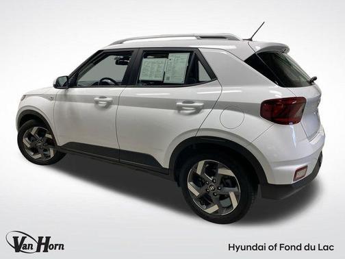 2023 Hyundai VENUE SEL