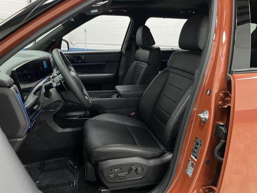 2024 Hyundai SANTA FE Calligraphy