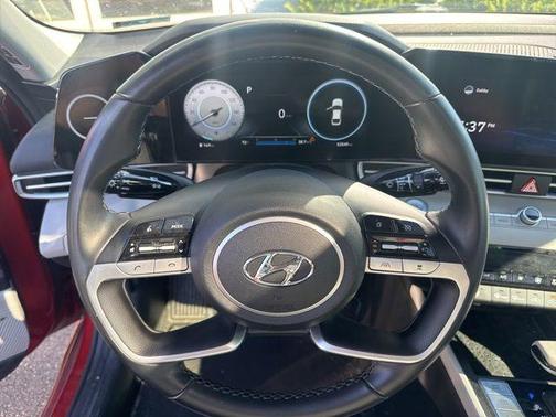 2021 Hyundai ELANTRA Limited
