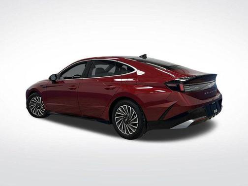 2024 Hyundai SONATA Hybrid Limited