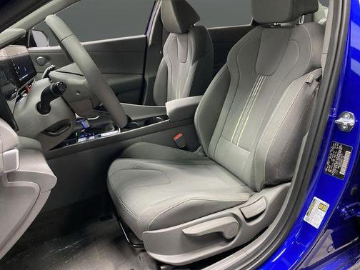 2025 Hyundai ELANTRA HEV SEL Sport