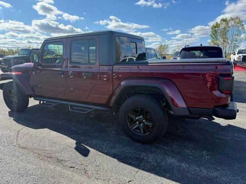 2021 Jeep Gladiator Sport S