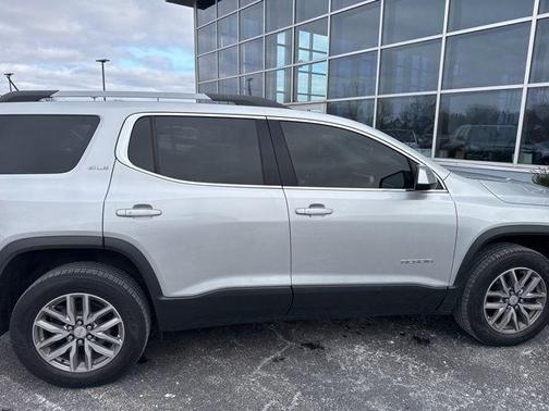 2018 GMC Acadia SLE-2