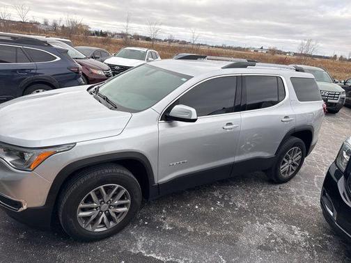 2018 GMC Acadia SLE-2