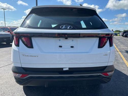 2024 Hyundai TUCSON SE