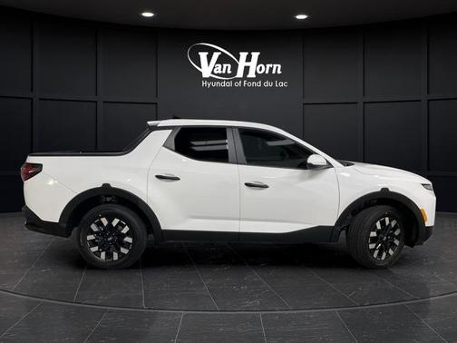 Atlas White 2026 Hyundai SANTA CRUZ SE