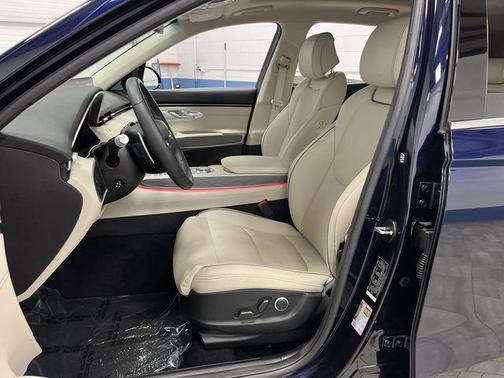 2025 Genesis GV70 2.5T AWD