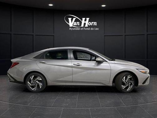 2025 Hyundai ELANTRA HEV Limited