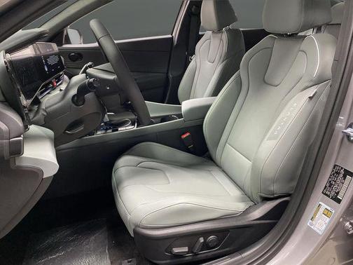 2025 Hyundai ELANTRA HEV Limited