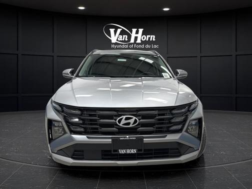 Shimmering Silver 2025 Hyundai TUCSON SEL Convenience