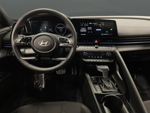 2025 Hyundai ELANTRA HEV SEL Sport