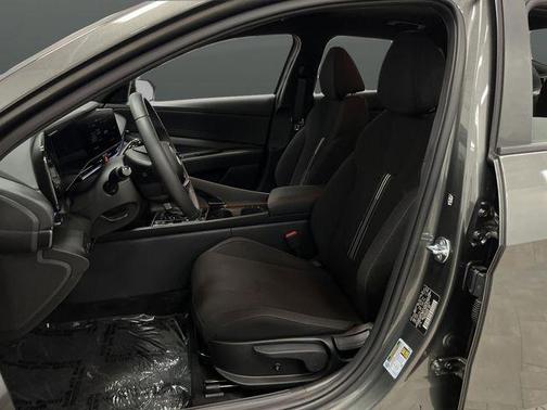 2025 Hyundai ELANTRA HEV SEL Sport