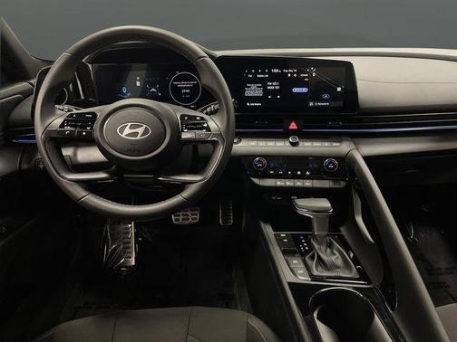 2025 Hyundai ELANTRA HEV SEL Sport