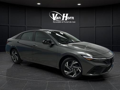 2025 Hyundai ELANTRA HEV SEL Sport