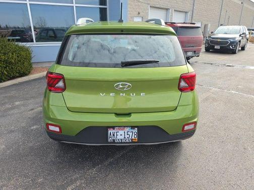2023 Hyundai VENUE SEL