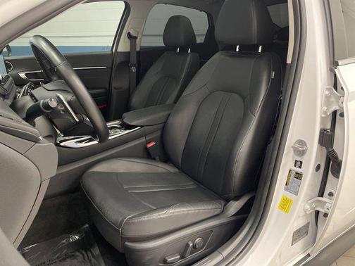 2023 Hyundai SONATA Hybrid Limited