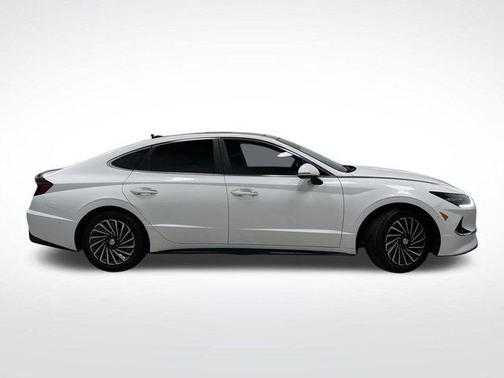 2023 Hyundai SONATA Hybrid Limited