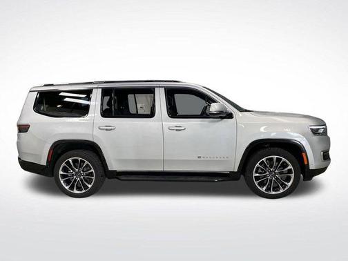 2022 Jeep Wagoneer Series II 4x4