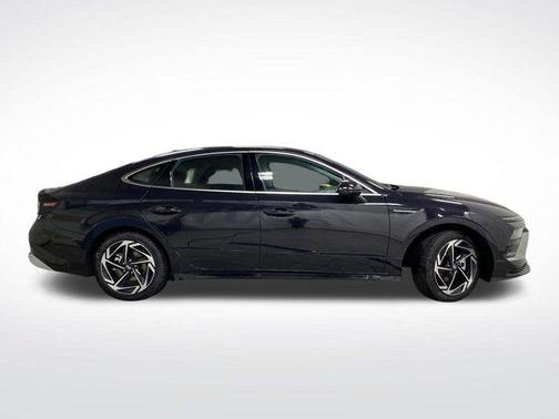 2026 Hyundai SONATA SEL