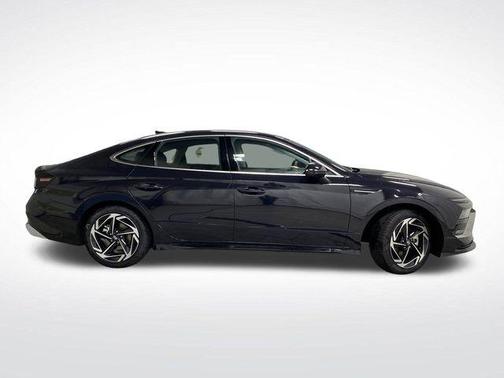 2026 Hyundai SONATA SEL