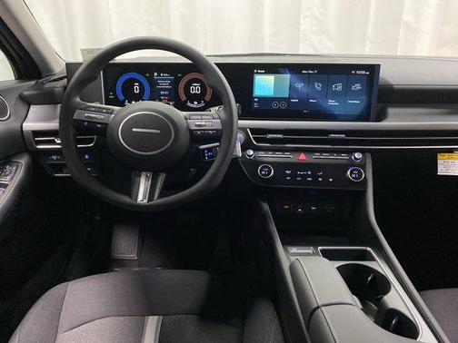 2026 Hyundai SONATA Hybrid Base