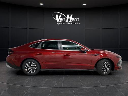 2026 Hyundai SONATA Hybrid Base