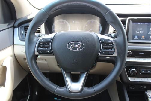 2018 Hyundai SONATA SEL