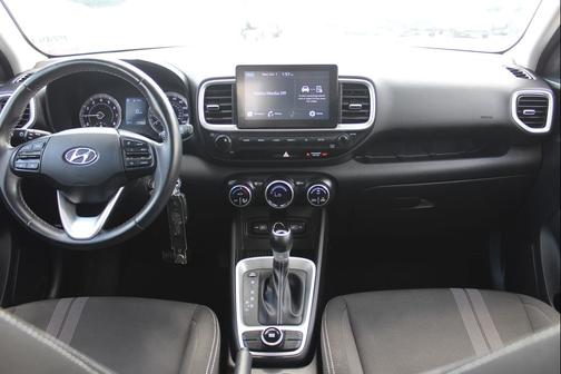 2022 Hyundai VENUE SEL