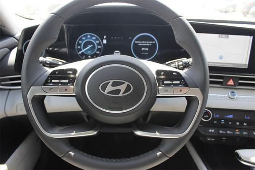 2025 Hyundai ELANTRA HEV Limited